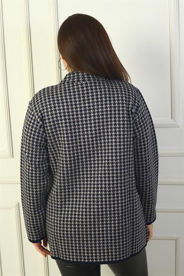 Cardigan en acrylique grande taille à motif pied-de-poule, poches avant à boutons-pression pour femme et détails en cuir. Cardigan en acrylique grande taille à motif pied-de-poule, poches avant à boutons-pression pour femme et détails en cuir.