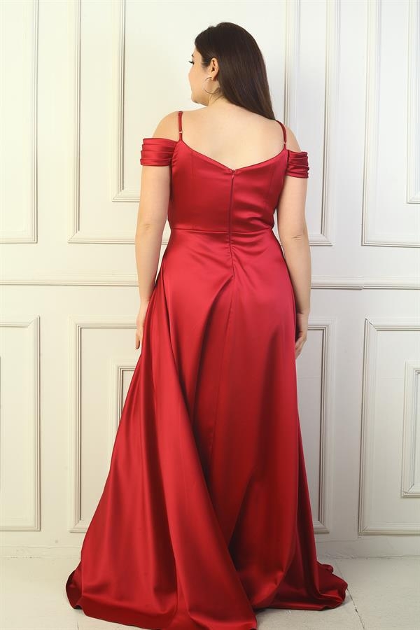 Robe de soirée longue en satin grande taille pour femme, décolleté en V devant et dos, bretelles fines, manches tombantes, doublure ornée, ornée de détails.