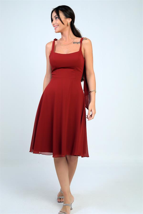 Women's Short Dress with Shoulder Straps and Lining