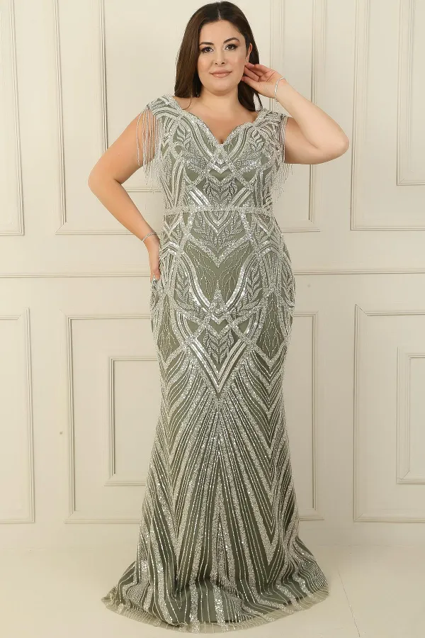 Robe sirène grande taille ornée de perles et doublée