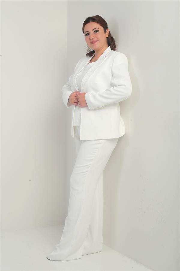 Kadın Beşgen Yaka Kolsuz Dantel Bluz Tek Düğmeli Ceket Palazzo Pantolon Astarlı Pul Detaylı Büyük Beden 3'lü Takım