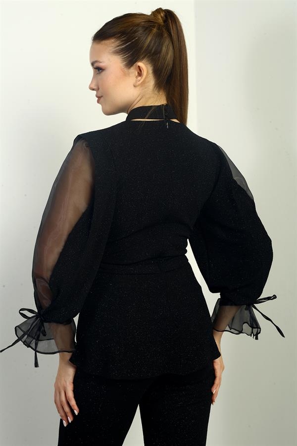 Kruvaze Yaka Kolları Yarı Organze Astarlı Simli Bluz