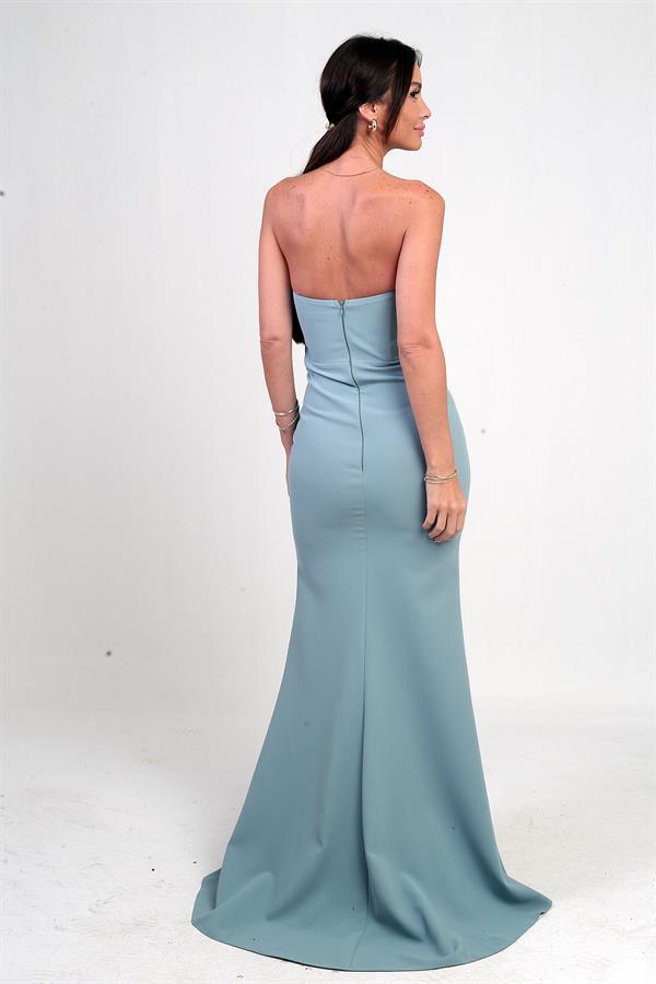 Robe longue en crêpe à doublure ornée de pierres et drapée sur le devant