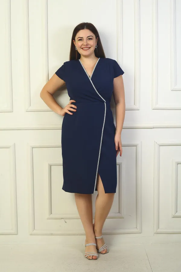 Kadın Kruvaze Yaka Yarım Ay Kollu Taş Detaylı Önü Yırtmaçlı B.B. Elbise