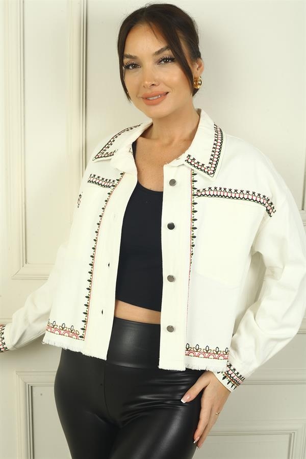 Kadın Nakış Detaylı Önü Metal Düğmeli Tek Cepli Gömlek