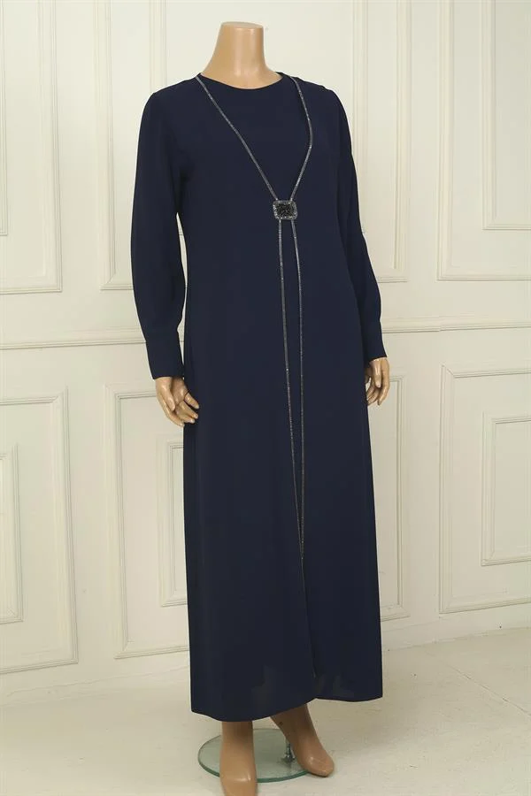 Robe longue en crêpe grande taille pour femme, avec poignets zippés, taille à boucle et ornements en pierre