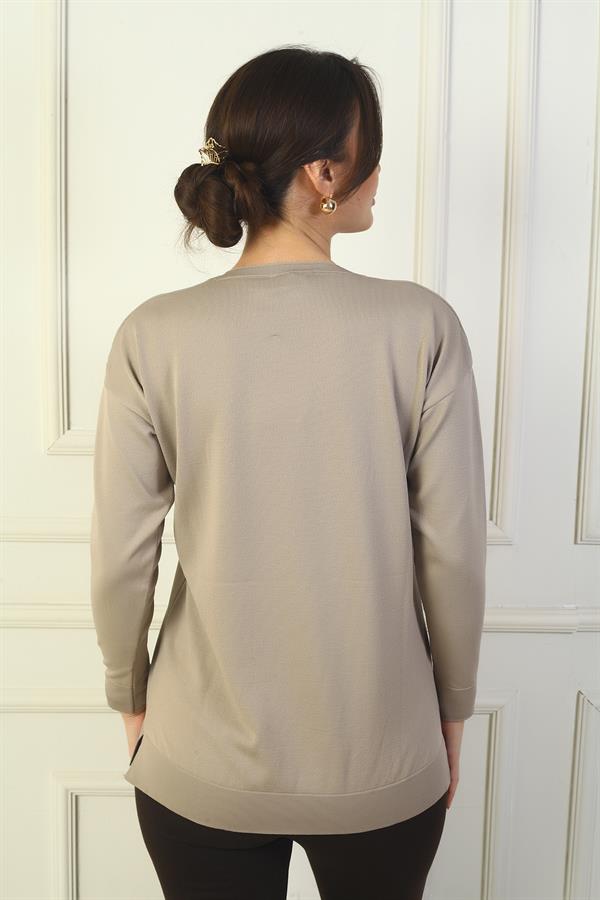 Kadın V Yaka Önü Baskılı Triko Kazak