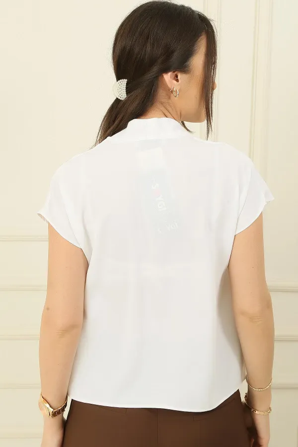 Yaka Pile Detaylı Krep Saten Bluz