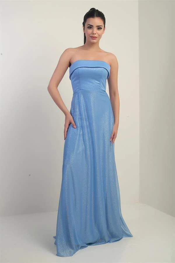 Women's Long Tulle Dress with Padded Collar and Lining