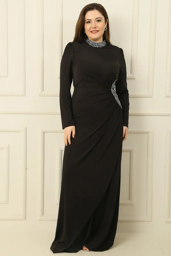 Robe longue hijab grande taille avec col et côtés ornés de pierres, doublée et froncée