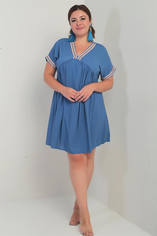 Kadın Yaka-Kol Zigzag Şerit Detaylı Büyük Beden Elbise