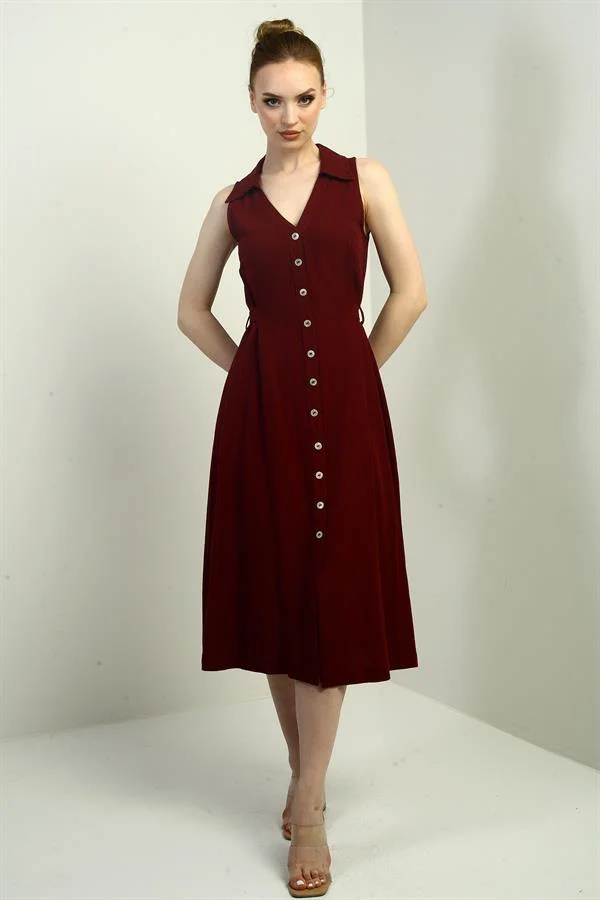 Robe midi en lin à col polo pour femme, ornée d'un pli sur le devant et de boutons.