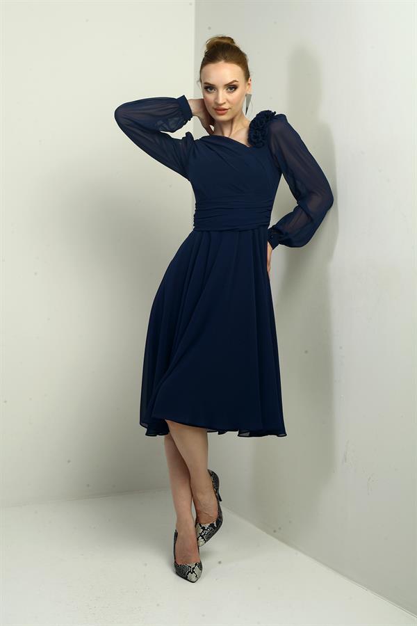 Robe midi en mousseline doublée à manches longues et détails floraux pour femme