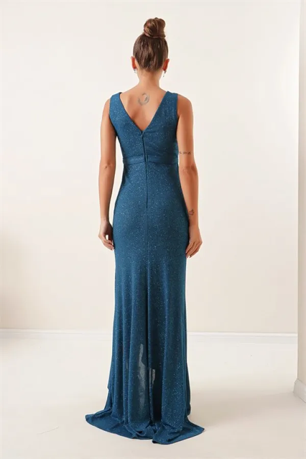 Kruvaze Yaka Önü Volanlı Balık Elbise