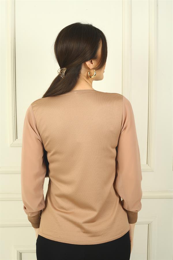 Kadın V Yaka Yarısı Şeritli Kolları Şifon Kazak