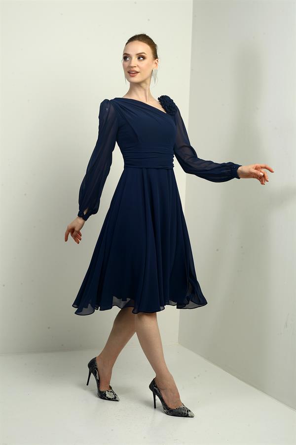 Robe midi en mousseline doublée à manches longues et détails floraux pour femme