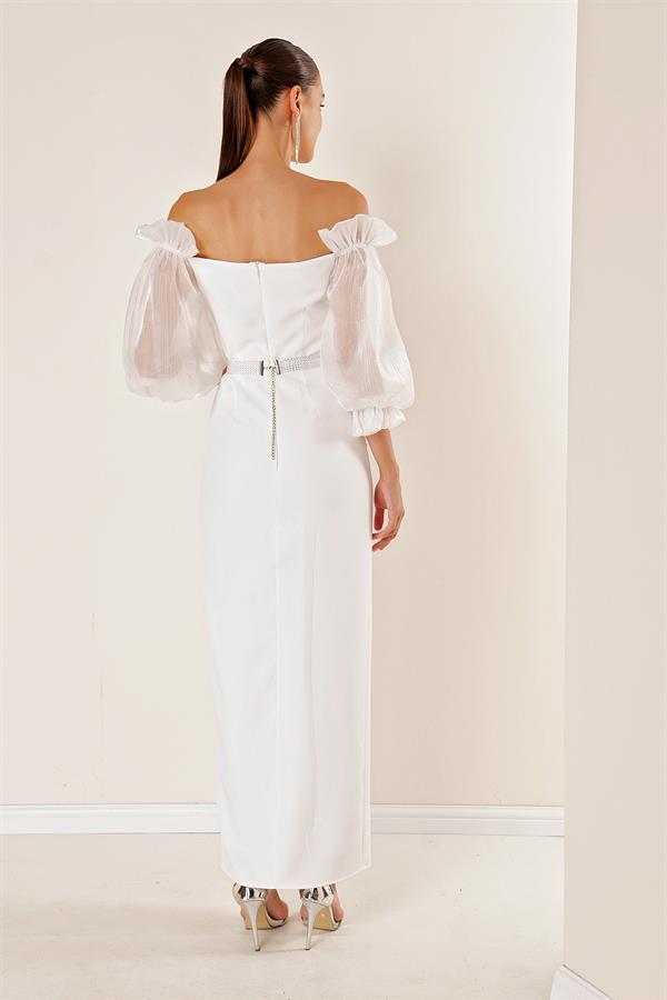 Kare Yaka Kolları Organze Önü Yırtmaçlı Beli Kemerli Uzun Elbise