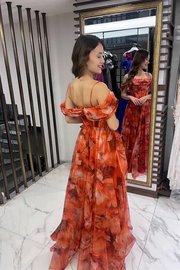 Kadın İnce Askılı Düşük Kollu Balenli Önü Drapeli astarlı Çiçekli Organze Uzun Elbise