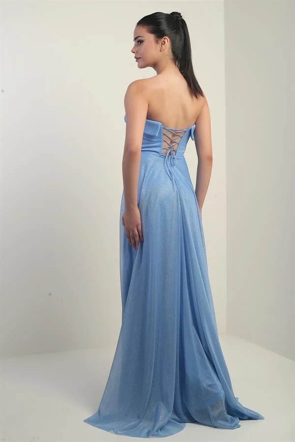 Women's Long Tulle Dress with Padded Collar and Lining