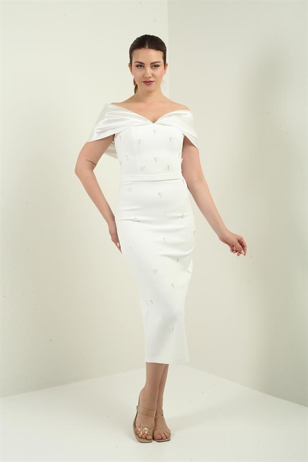 Women's Taffeta Madonna Collar Front Pearl Detailed Lined Evening Dress