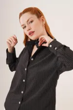 Chemise noire en gros avec détails de lignes fines