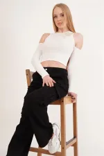 Omuz Detaylı Bisiklet Yaka Toptan Bluz Ekru