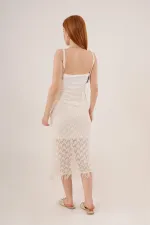 Robe ajourée à col en V et détails à pompons couleur crème en gros