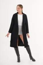 Manteau en cachemire noir avec ceinture et doublure en gros