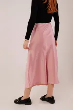 Jupe mi-longue trapèze en satin rose en gros