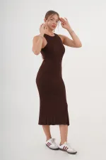 Robe en tricot bordeaux saisonnière à col licou en gros