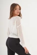 File Wide Collar Wholesale White Knitted Blouse