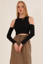 Omuz Detaylı Bisiklet Yaka Toptan Bluz Siyah