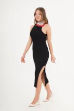 Robe en tricot noire saisonnière à col licou en gros