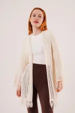 Püskül Detaylı Delikli Model Toptan Krem Hırka