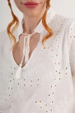 Güpürlü Püskül Bağcıklı Kısa Kol Toptan Beyaz Bluz