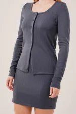 Jupe rayée Chemisier boutonné Costume anthracite en gros