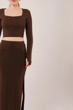 Kare Yaka Bluz Ve Yırtmaç Detaylı Etek Toptan İkili Kahverengi Takım