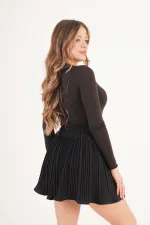 Jupe noire en gros avec taille élastique et short intégré