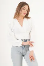 Göğüs Drapeli V Yaka Beyaz Toptan Bluz