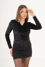 Yandan Tokalı Kadife Siyah Toptan Bluz