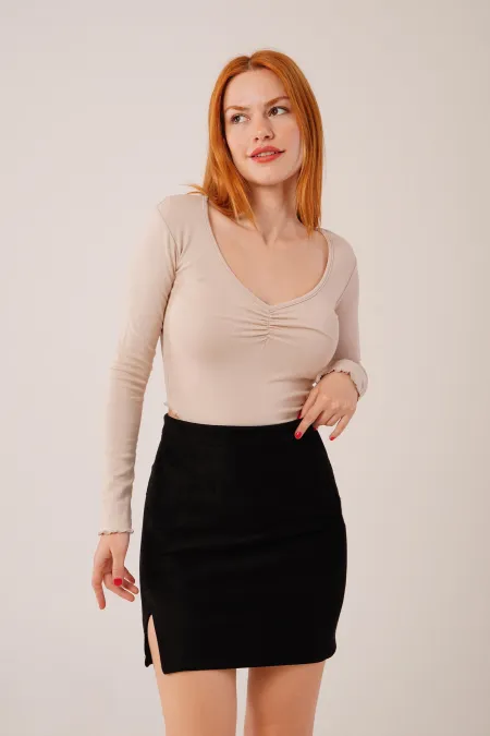 Geniş Yaka Krem Toptan Basic Body Bluz