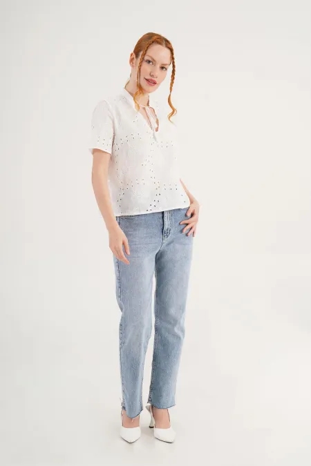 Güpürlü Püskül Bağcıklı Kısa Kol Toptan Beyaz Bluz