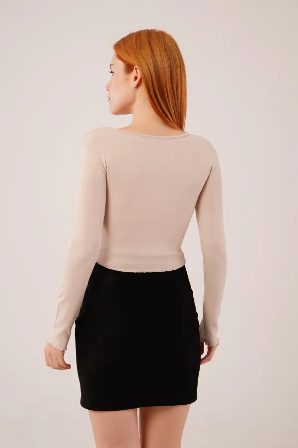Geniş Yaka Krem Toptan Basic Body Bluz