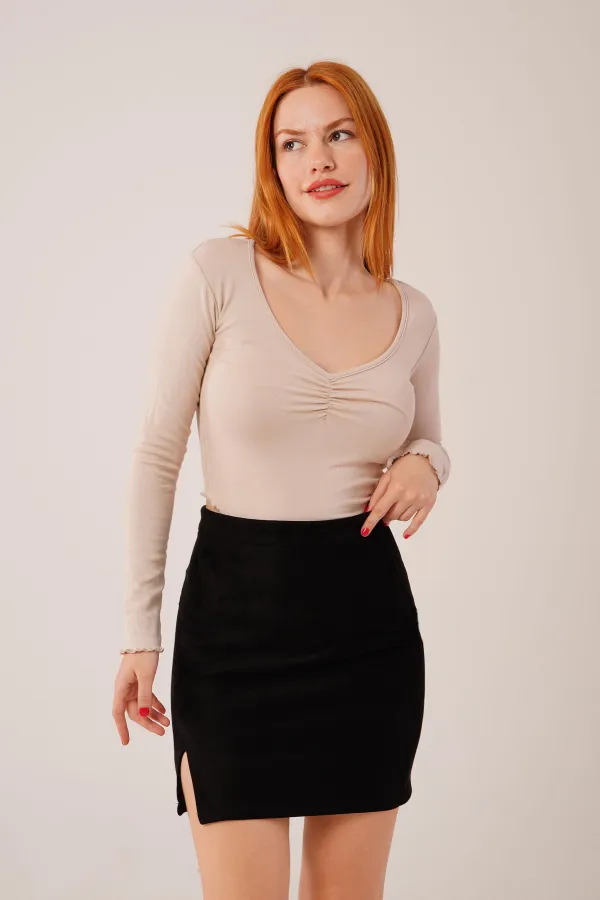 Geniş Yaka Krem Toptan Basic Body Bluz