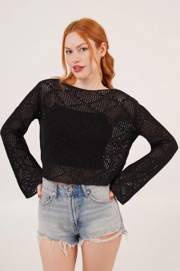 Kayık Yaka Volan Kol Detaylı Ajurlu Toptan Siyah Bluz