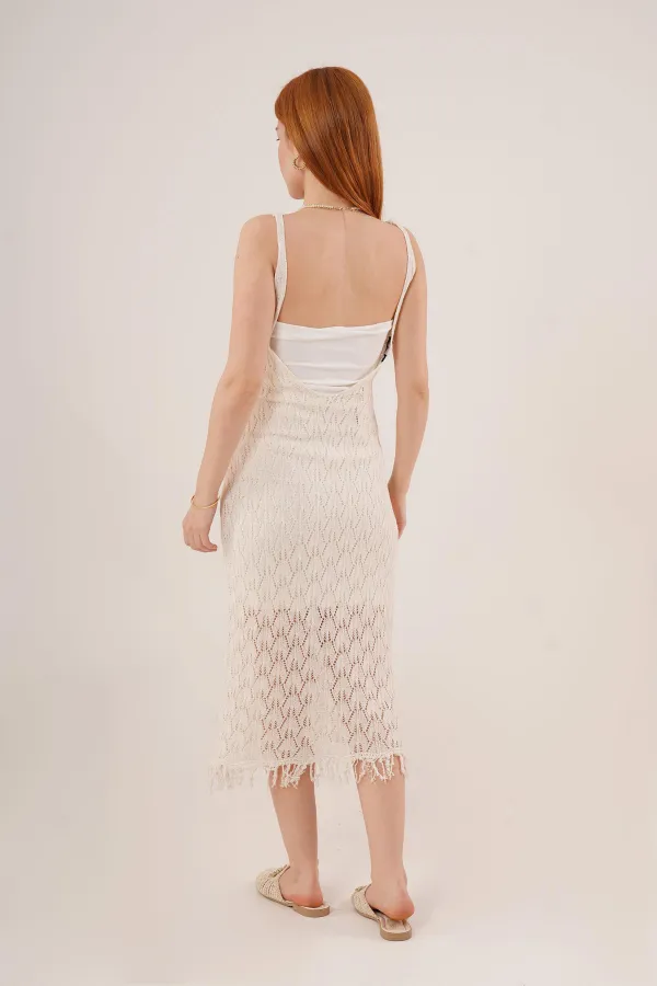 Robe ajourée à col en V et détails à pompons couleur crème en gros