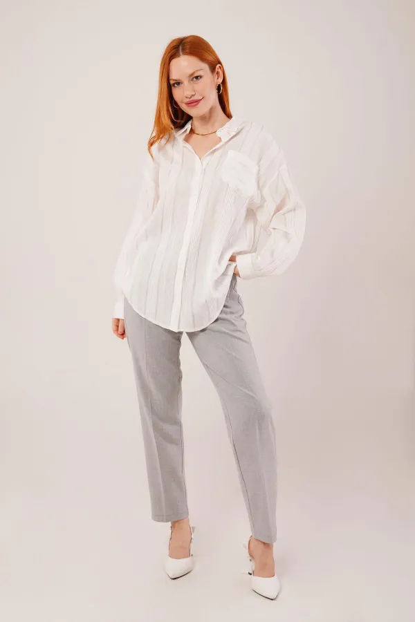 Hakim Yaka Çizgili Cep Detaylı Toptan Beyaz Gömlek