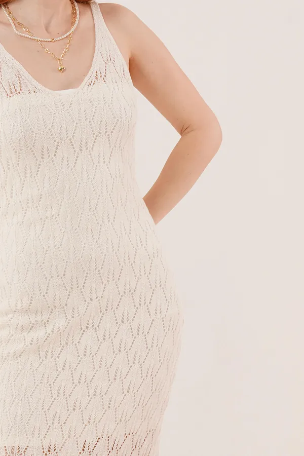 Robe ajourée à col en V et détails à pompons couleur crème en gros