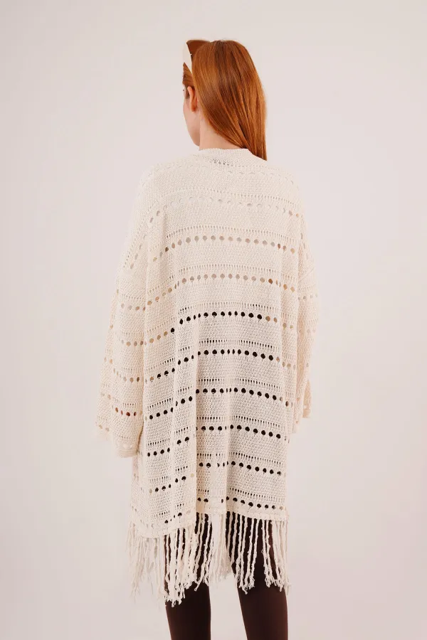 Cardigan long en maille perforée à pompons de transition, couleur crème, en gros