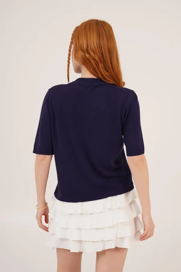 Chemisier en maille fine bleu marine à manches mi-longues et col rond en lycra